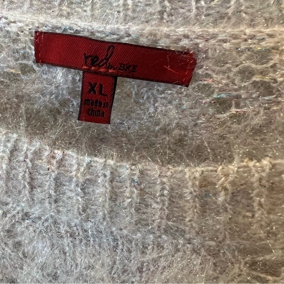 Fuzzy sweater Red by BKE Rainbow Shimmer Pointelle , soft, cropped, XL - Picture 4 of 14